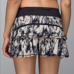 LULULEMON Pace Setter Skirt Granite Black Mojave Tan 6- Pacesetter NWOT